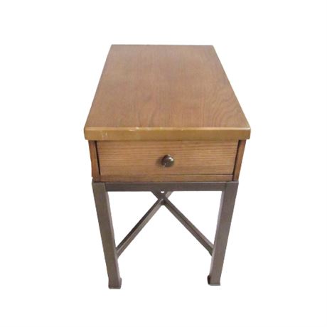 Samson International Hardwood End Table