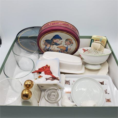Miscellaneous Kitchenware & Decor Lot