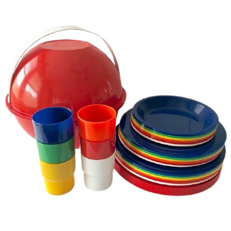 Mid-Century Ingrid Chicago Party Ball Picnic Set
