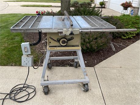 Rockwell Table Saw
