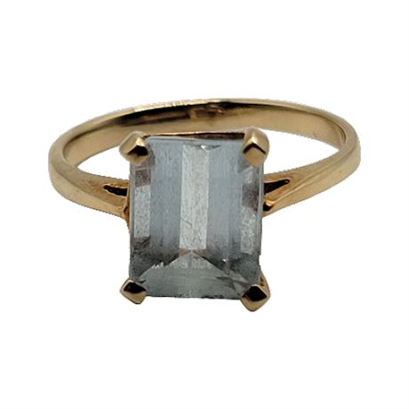 10K Gold Signed Aquamarine Ring