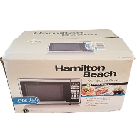 Hamilton Beach 700 Watt Microwave Oven