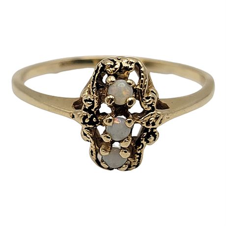 Signed Vintage 10K Gold Opal Ring