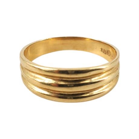 18K Gold Tapered Ribbed Ring