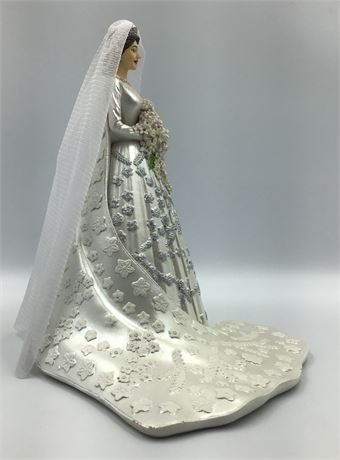 Princess Elizabeth “The Royal Bride”  Figurine, No. 0307 Hamilton Collection