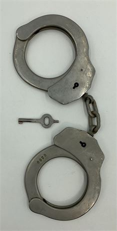 Working Pair of PIC SPAIN Metal Handcuffs with the Key