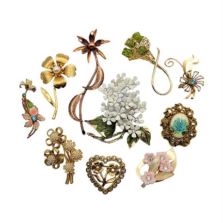 Vintage Brooch Collection: Gold Tone Flowers