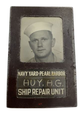 Original WWII Pearl Harbor Navy Yard Ship Repair Soldier ID Photograph Badge