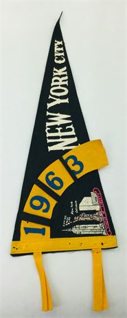 1963 New York City 21” Raven Wool Felt Vintage Souvenir Pennant