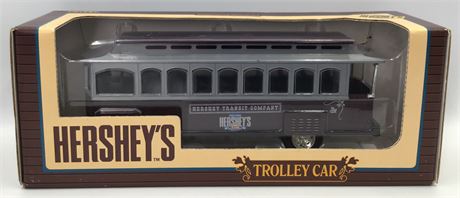 NOS ERTL Hershey Transit Co. 1/43 scale Trolley Car Coin Bank