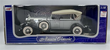 NOS 1932 Cadillac Sport Phaeton Die-Cast 1/18 scale Automobile Model