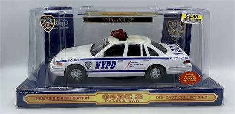 NOS NYPD Police Car Die-Cast 1/24 scale Automobile Model with Police Patch