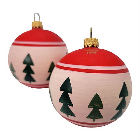 Vaillancourt Folk Art German Glass Ball Ornaments: Red w/ Trees (1 of 2)